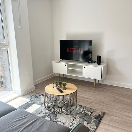 Lovely 2 Bedroom Apartment Manchester Exterior photo